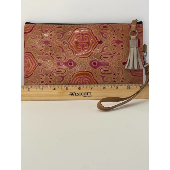 New Without Tag Embossed Leather Clutch - Picture 2 of 9